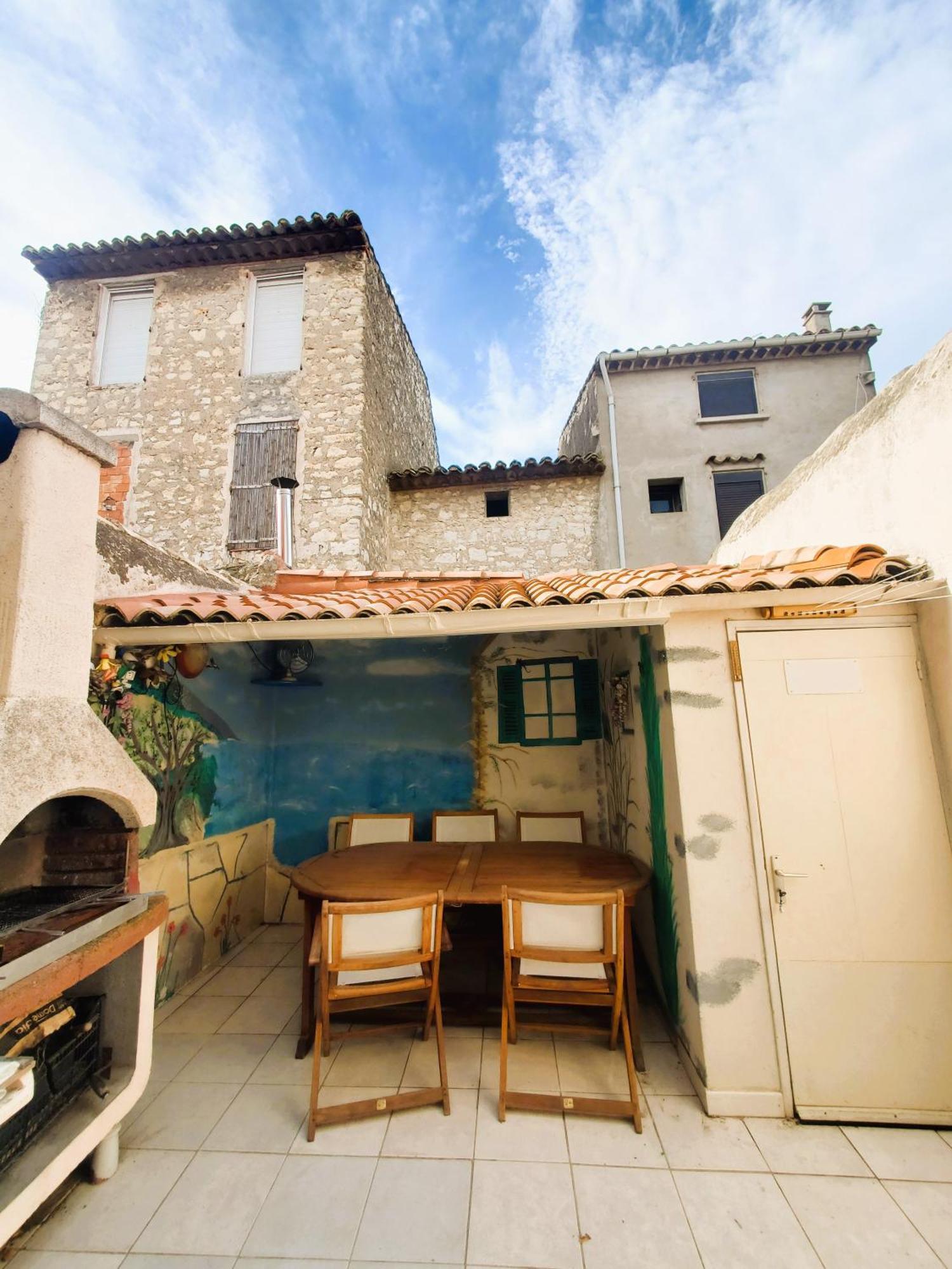 Agreable Maison De Ville Avec Patio Sigean Dış mekan fotoğraf