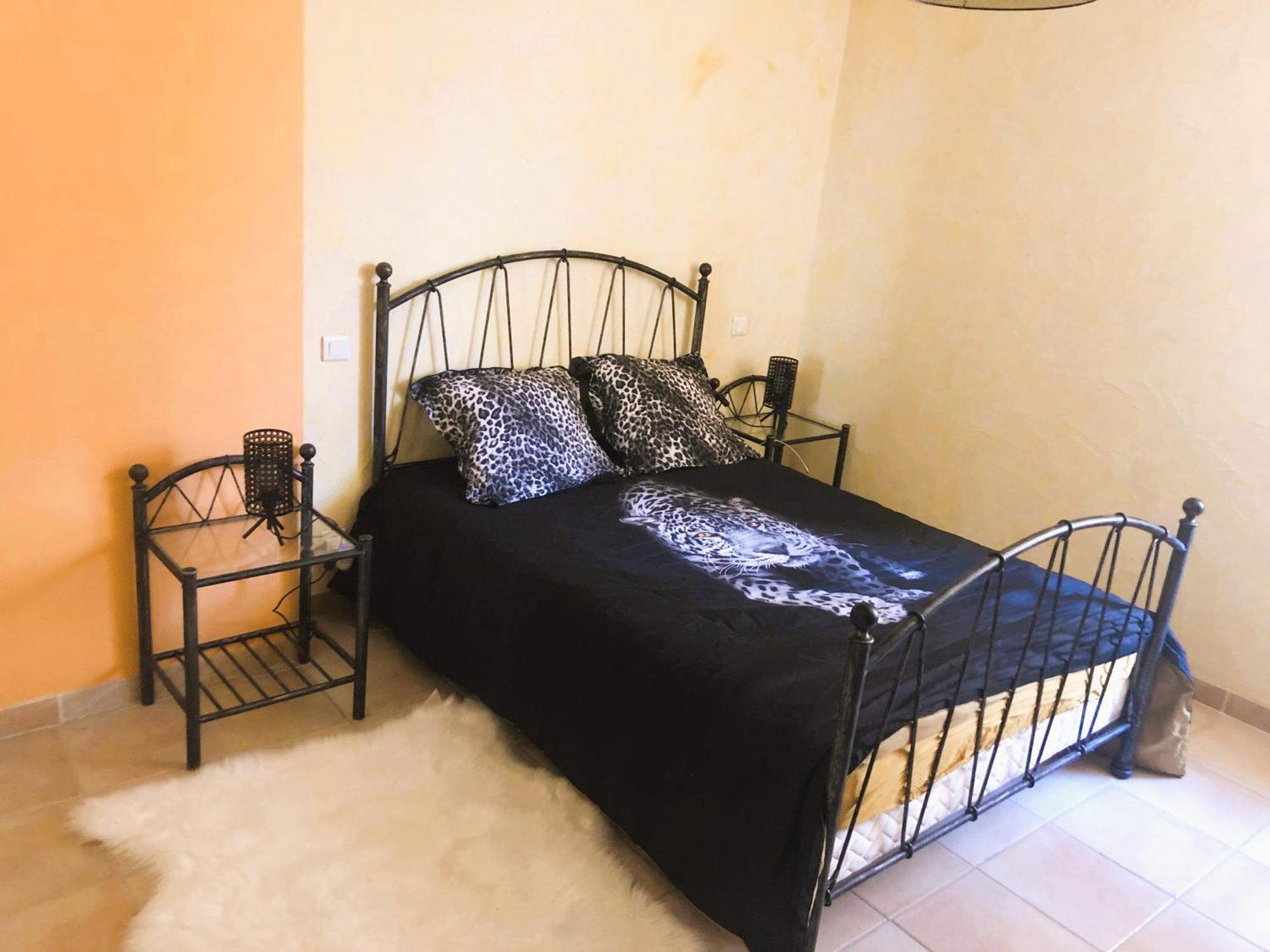 Agreable Maison De Ville Avec Patio Sigean Dış mekan fotoğraf